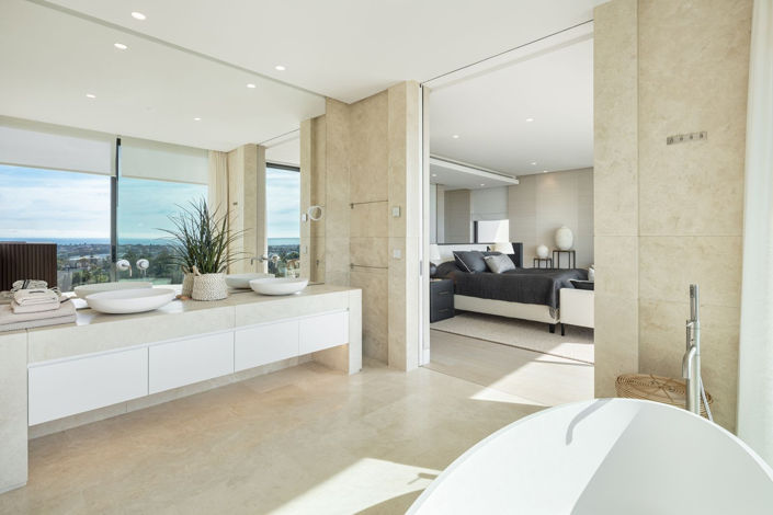 Image No.15-6 Bed Villa for sale