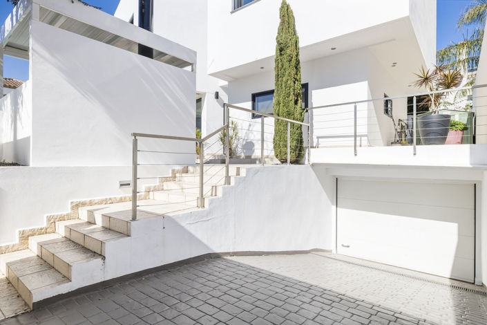 Image No.34-4 Bed Villa for sale