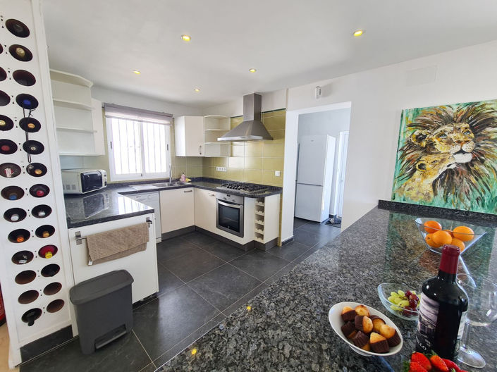 Image No.11-5 Bed Villa for sale