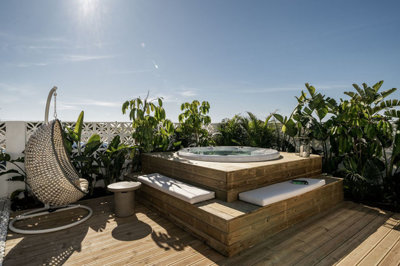 12-53013098fcab6c38b1379cd33298e050