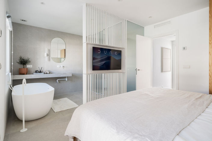 Image No.24-3 Bed Townhouse for sale