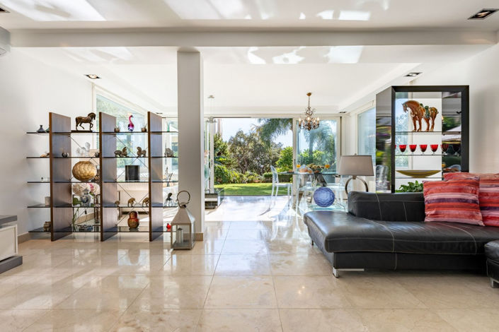 Image No.10-4 Bed Villa for sale