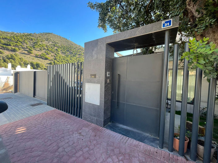 Image No.17-5 Bed Villa for sale