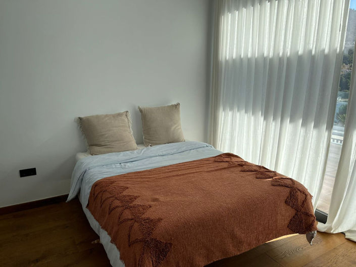 Image No.9-5 Bed Villa for sale