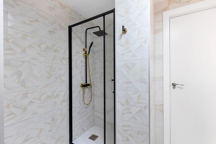 Image No.15-3 Bed Apartment for sale