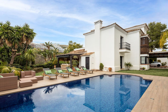 Image No.1-4 Bed Villa for sale