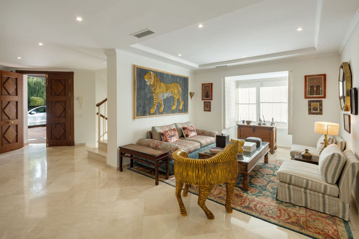 Image No.2-4 Bed Villa for sale