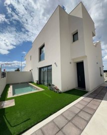 2 Bed Villa for sale