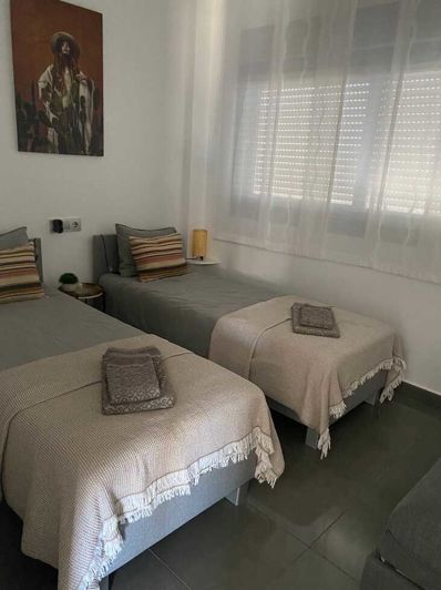 Image No.15-2 Bed Property for sale