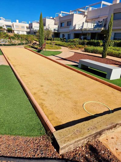 Image No.30-2 Bed Property for sale