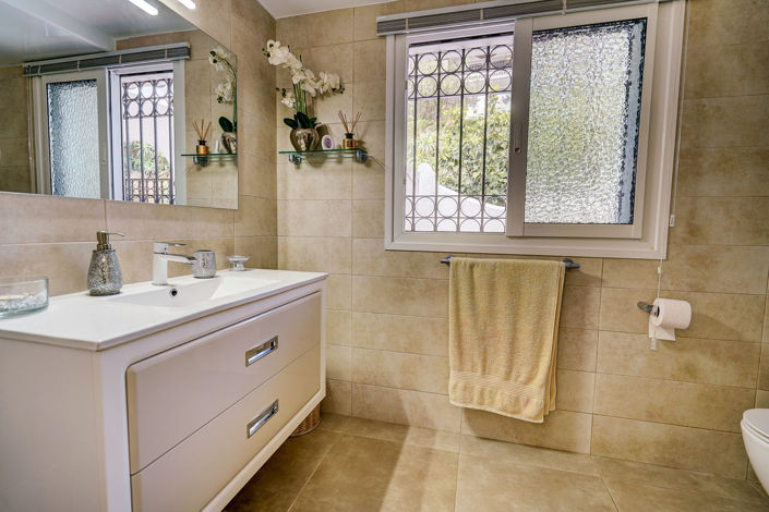 Image No.17-3 Bed Villa for sale