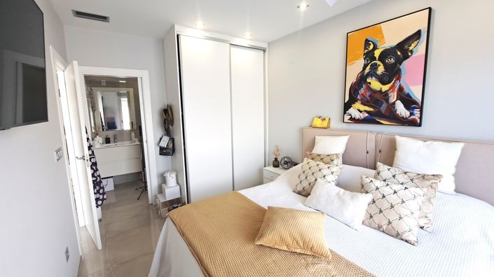 Image No.14-3 Bed Villa for sale