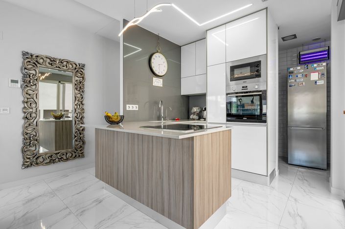 Image No.8-4 Bed Villa for sale