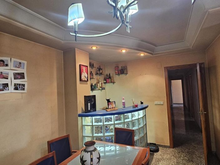 Image No.10-4 Bed Property for sale