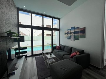 675aa570a3dfd9a0d82bxlarge