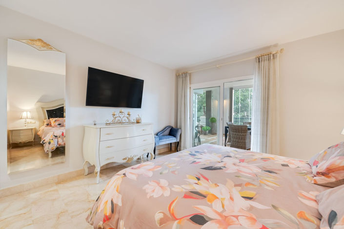 Image No.18-3 Bed Apartment for sale