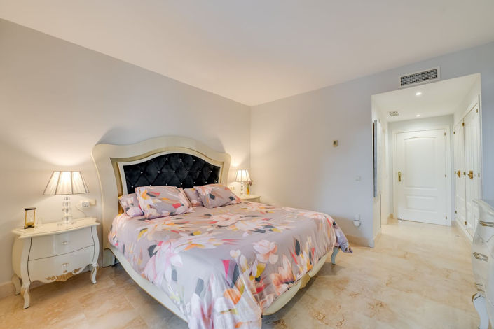 Image No.19-3 Bed Apartment for sale