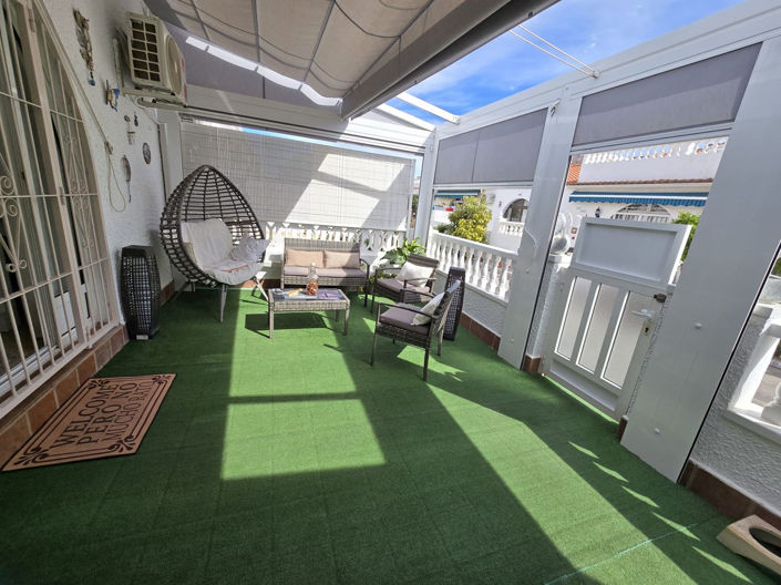 Image No.4-2 Bed House for sale