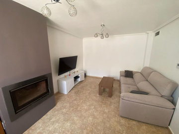 2-5bd7b9d04b45e33852eaf0ec6670150d