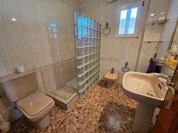 19295bedroomvillainmardecristal150324113722un