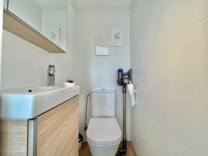 Image No.14-2 Bed Apartment for sale