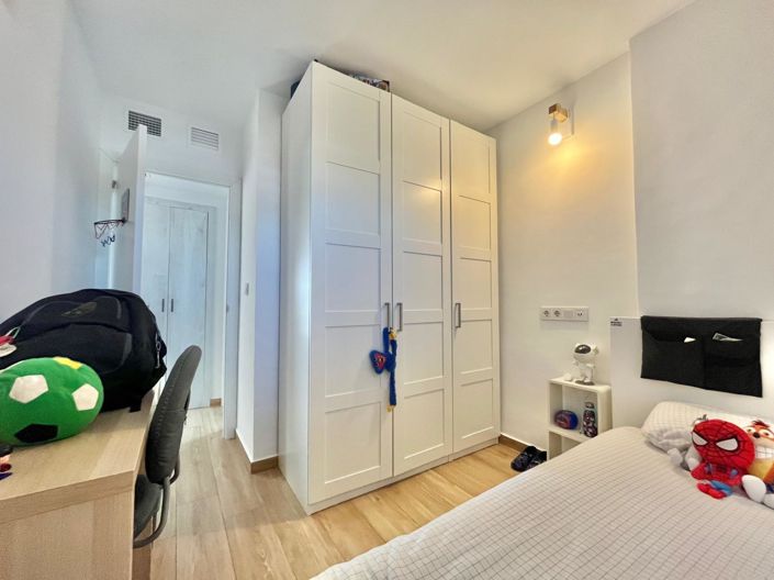 Image No.16-2 Bed Apartment for sale