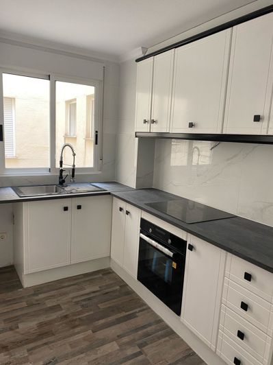 Image No.23-2 Bed Apartment for sale