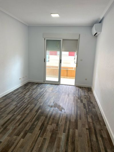 Image No.32-2 Bed Apartment for sale