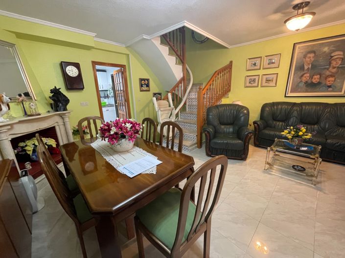 Image No.9-5 Bed Townhouse for sale