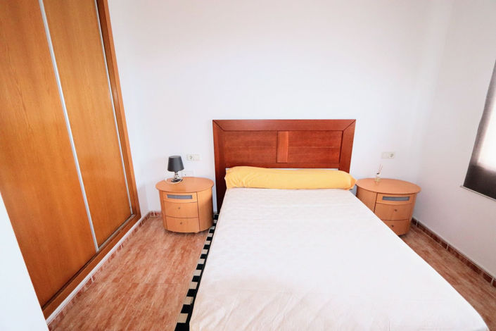 Image No.7-3 Bed House for sale