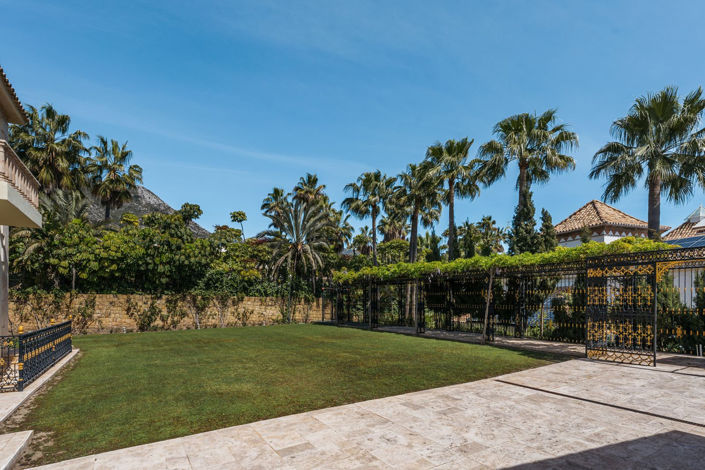 Image No.17-7 Bed Villa for sale