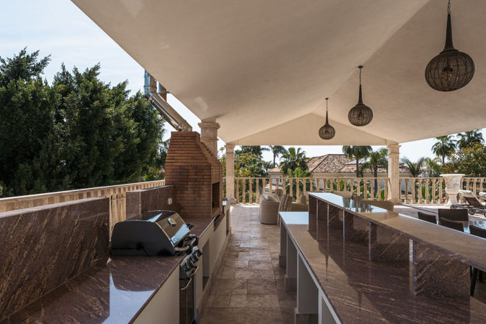 Image No.4-7 Bed Villa for sale