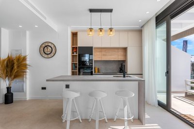 o1iov6552l1i4f10q4rel1qp81jvo1l