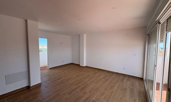 Image No.13-2 Bed Apartment for sale