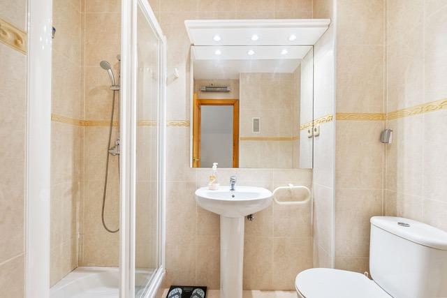 Image No.26-3 Bed Apartment for sale