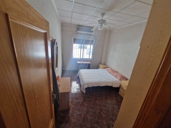 Image No.4-4 Bed Townhouse for sale