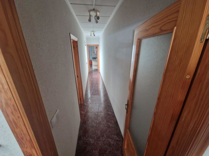 Image No.8-4 Bed Townhouse for sale