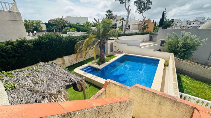 Image No.31-2 Bed Townhouse for sale