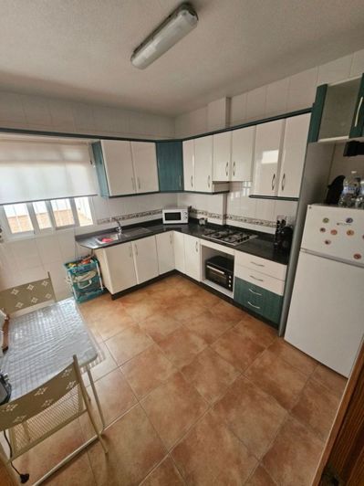 Image No.13-5 Bed Townhouse for sale