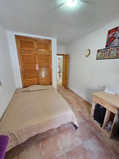 Image No.17-5 Bed Townhouse for sale