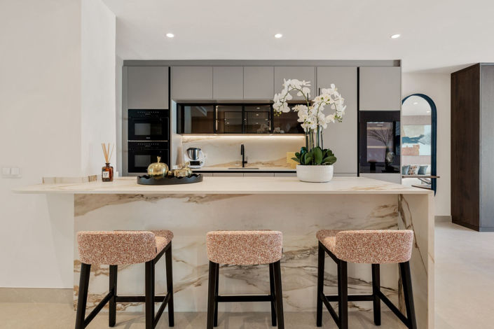 Image No.9-3 Bed Apartment for sale