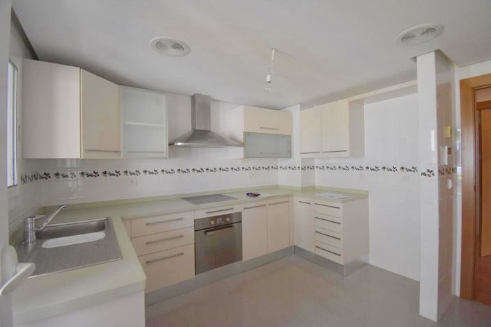 Image No.11-3 Bed Apartment for sale