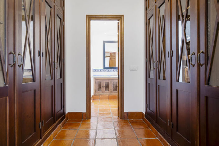 Image No.11-4 Bed Townhouse for sale