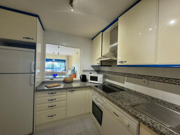 10-bb915d1cb19341576dcdc994b81ab9c5