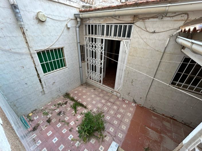 Image No.1-3 Bed Villa for sale