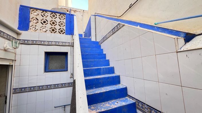 Image No.18-4 Bed Apartment for sale