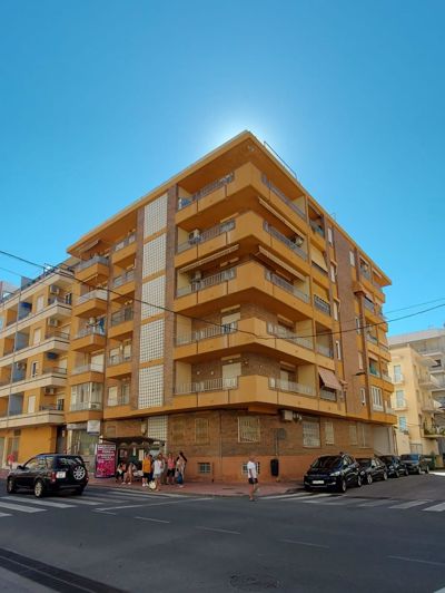 Image No.12-3 Bed Apartment for sale