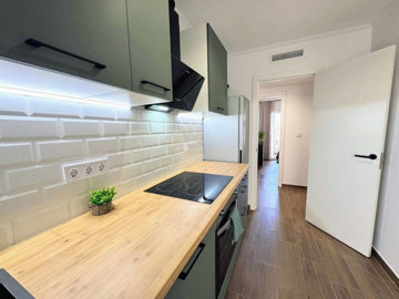 8-e64a9055bba3e77ac8aca3b893cdf826