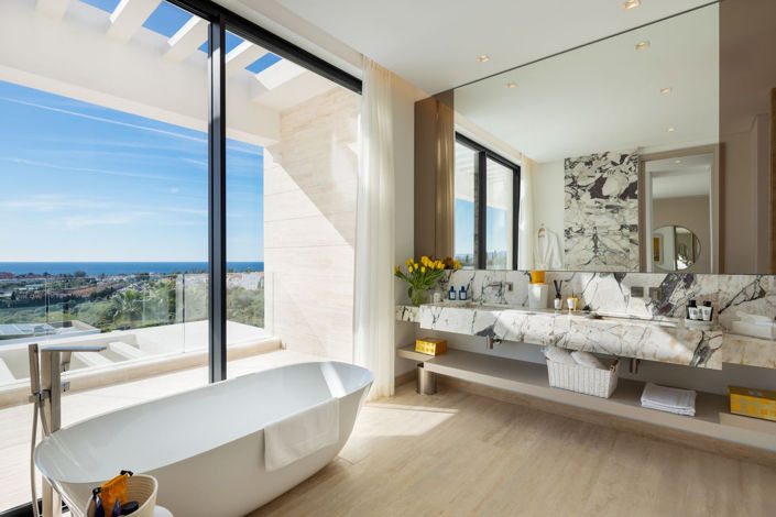 Image No.18-6 Bed Villa for sale