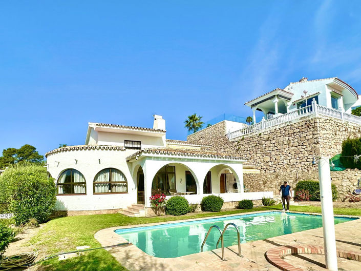 Image No.17-3 Bed Villa for sale